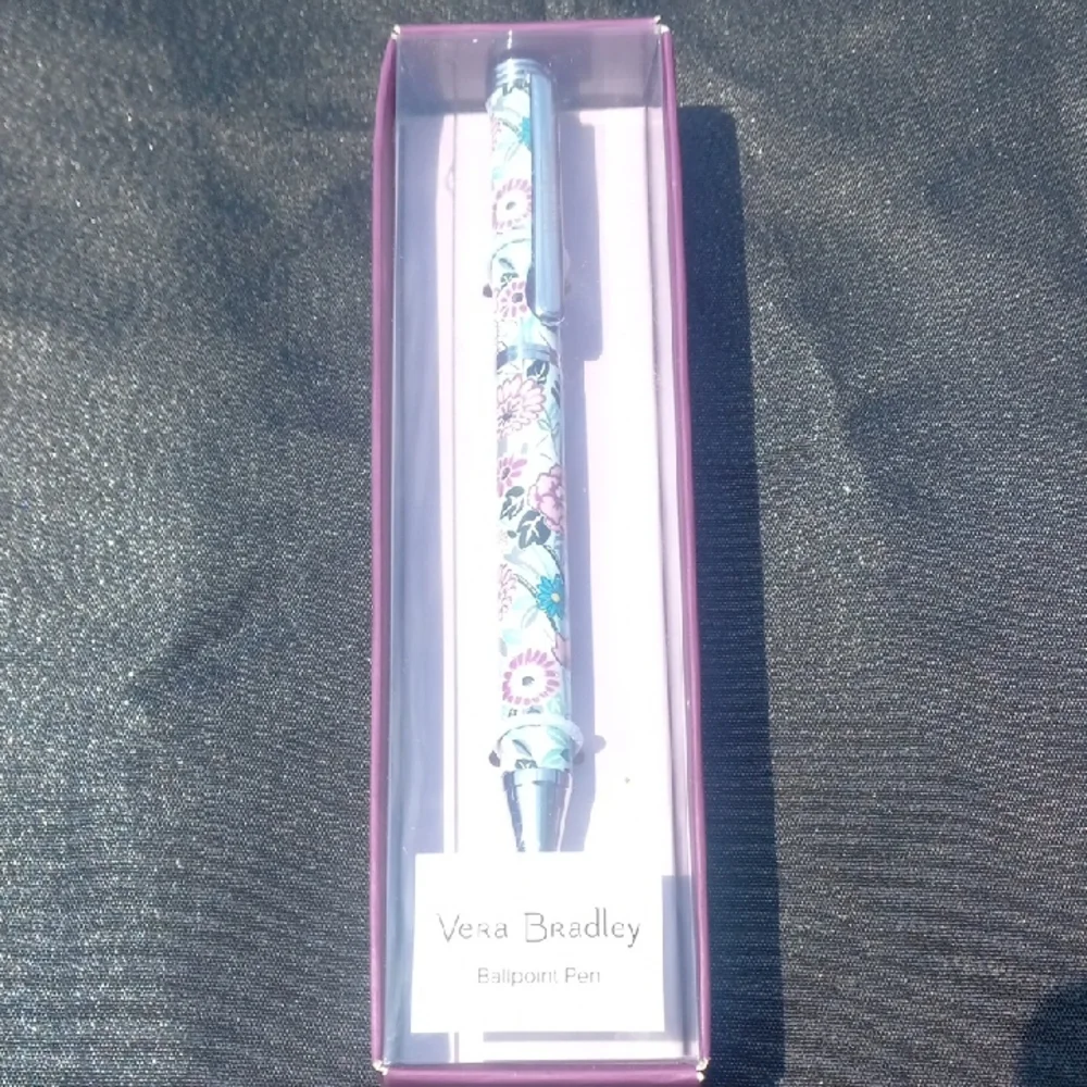 Vera Bradley Floral Light Blue Ballpoint Pen - Picture 1 of 2